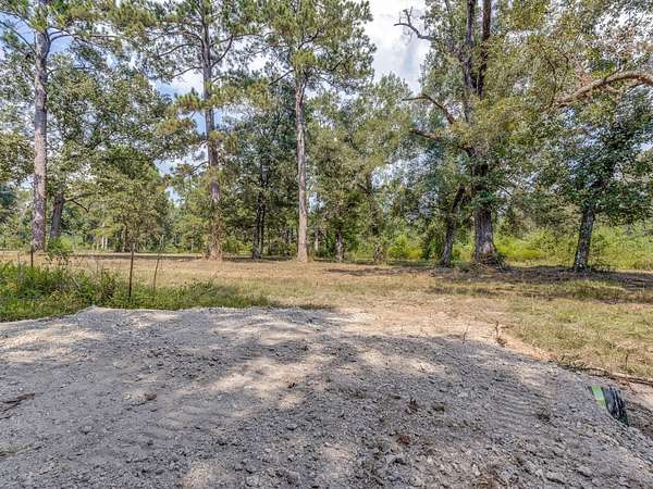 15 Acres of Recreational & Residential Land for Sale in Hardin, Texas