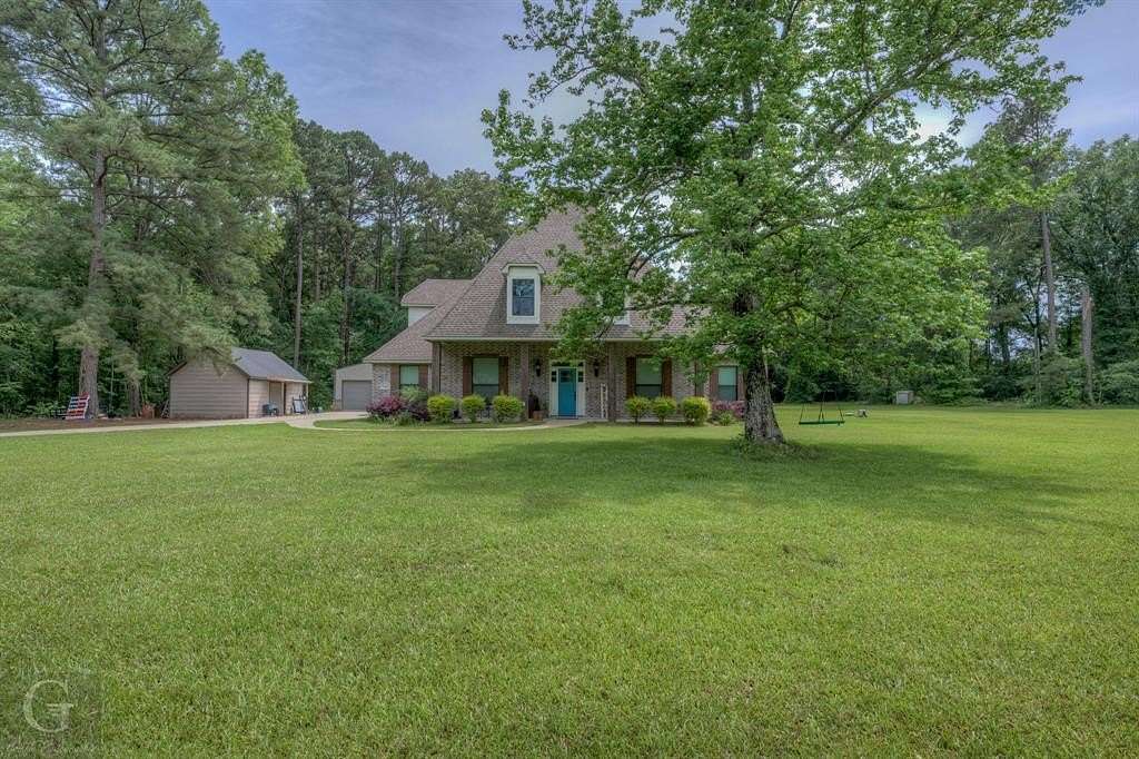 7 Acres of Residential Land with Home for Sale in Shreveport, Louisiana