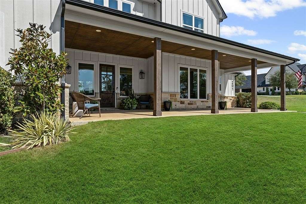 2 Acres of Residential Land with Home for Sale in Weatherford, Texas