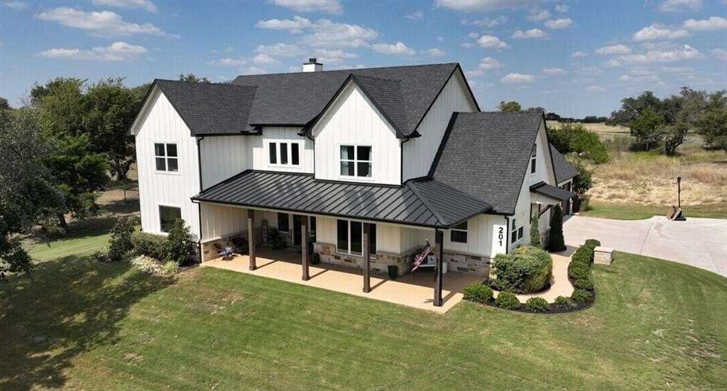 2 Acres of Residential Land with Home for Sale in Weatherford, Texas