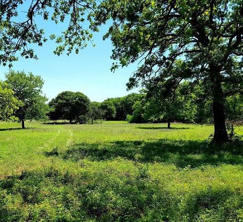 86.3 Acres of Recreational Land & Farm for Sale in Covington, Texas