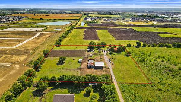 5 Acres of Mixed-Use Land for Sale in Mansfield, Texas
