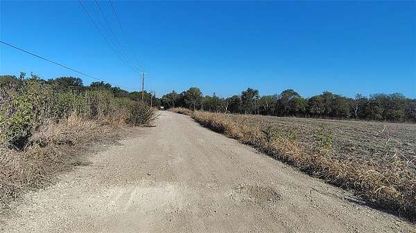 3.27 Acres of Residential Land for Sale in Waxahachie, Texas