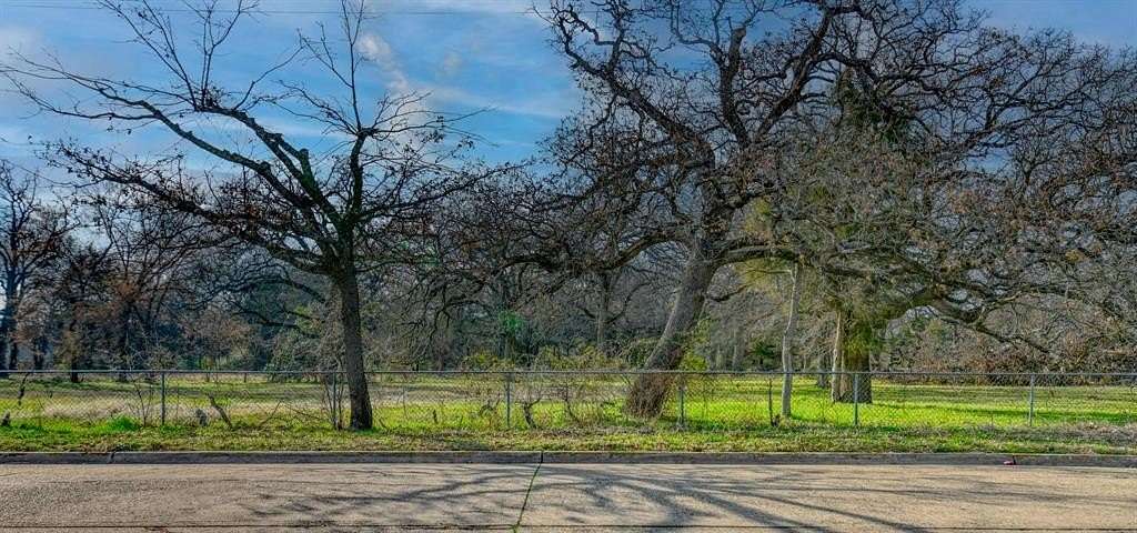 4 Acres of Residential Land for Sale in Mesquite, Texas