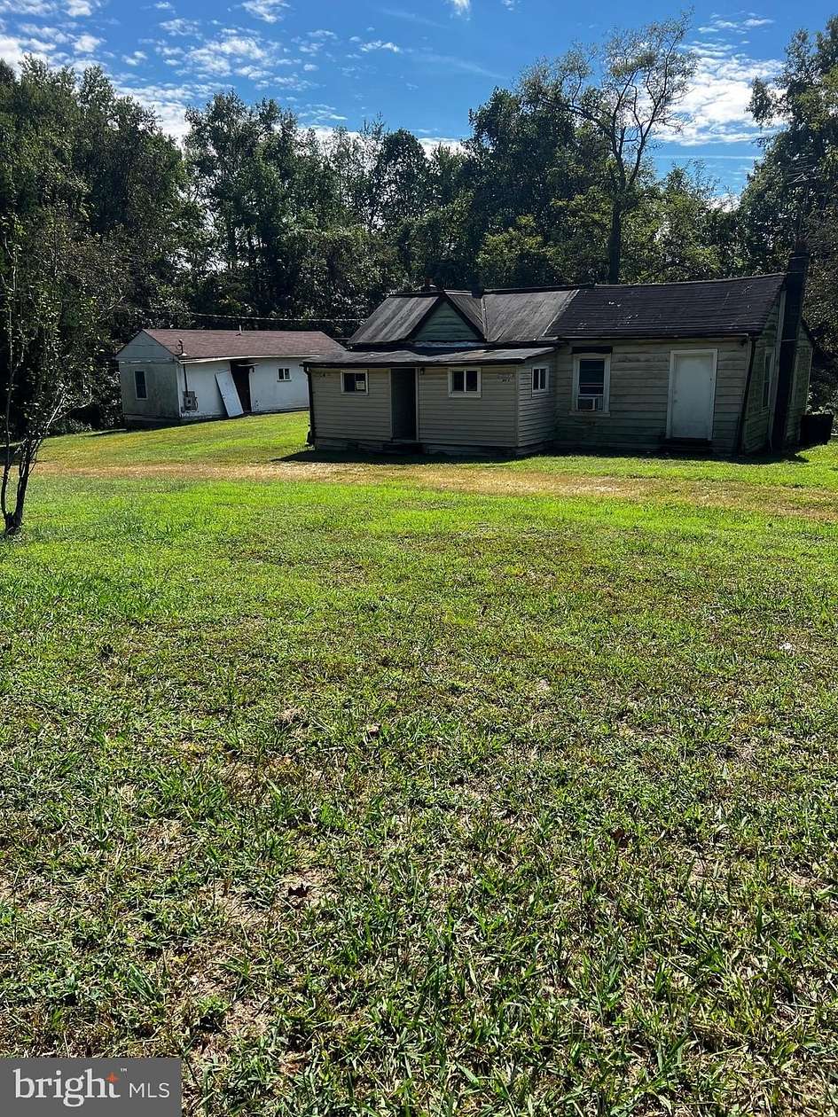 2 Acres of Residential Land with Home for Sale in Newburg, Maryland