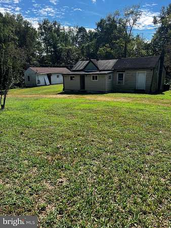 2 Acres of Residential Land with Home for Sale in Newburg, Maryland