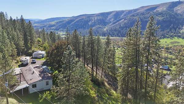 2.26 Acres of Residential Land with Home for Sale in Kooskia, Idaho