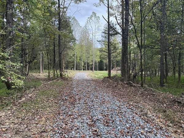 6.33 Acres of Agricultural Land for Sale in Silver Point, Tennessee