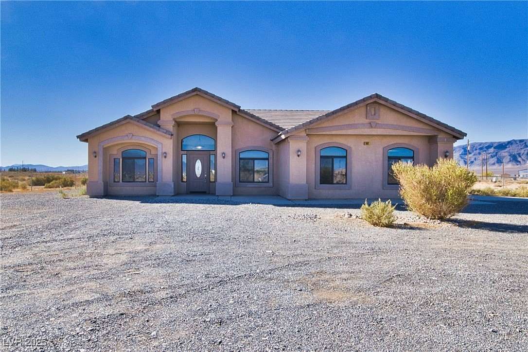 1.57 Acres of Residential Land with Home for Sale in Pahrump, Nevada