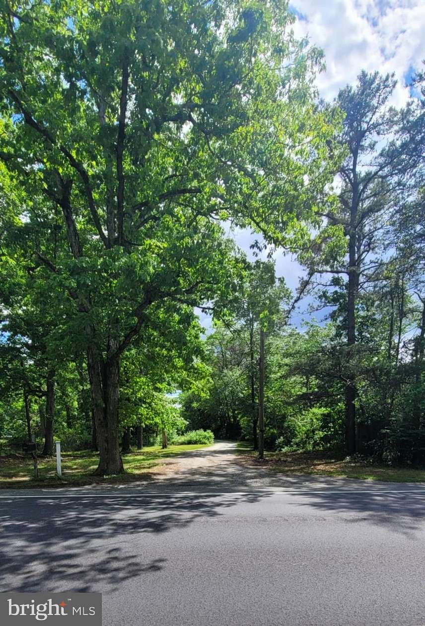 2.76 Acres of Residential Land with Home for Sale in Millville, New Jersey