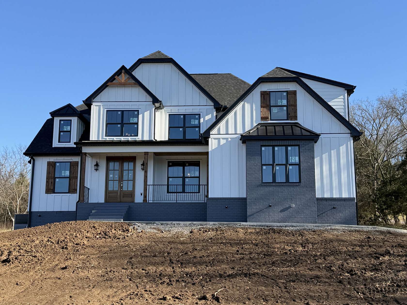 5 Acres of Residential Land with Home for Sale in Lebanon, Tennessee