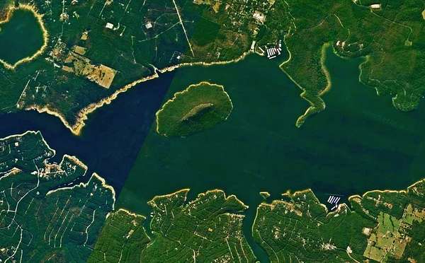 0.28 Acres of Residential Land for Sale in Fairfield Bay, Arkansas