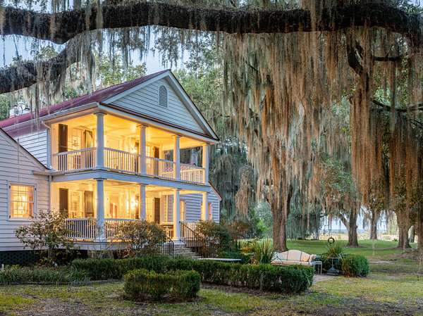 195 Acres of Land with Home for Sale in Yemassee, South Carolina