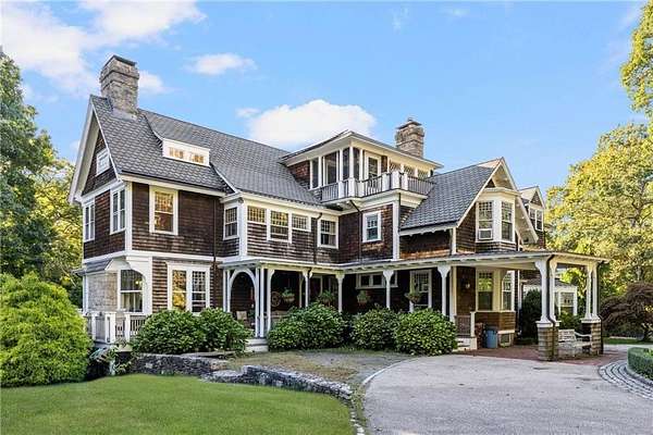 2.89 Acres of Residential Land with Home for Sale in South Kingstown Town, Rhode Island