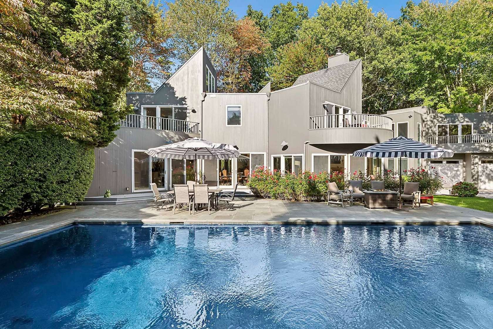 2.1 Acres of Residential Land with Home for Sale in Sag Harbor, New York