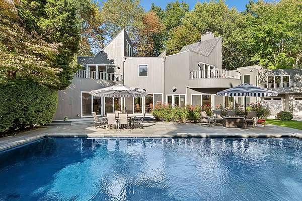 2.1 Acres of Residential Land with Home for Sale in Sag Harbor, New York