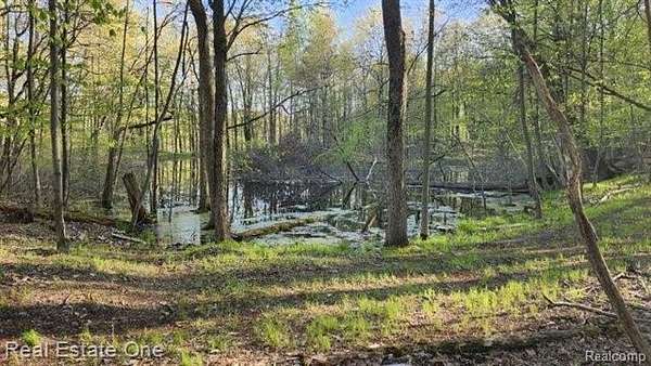 2.26 Acres of Residential Land for Sale in Oxford, Michigan