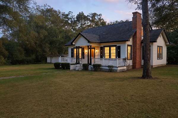 1.9 Acres of Residential Land with Home for Sale in Tallahassee, Florida