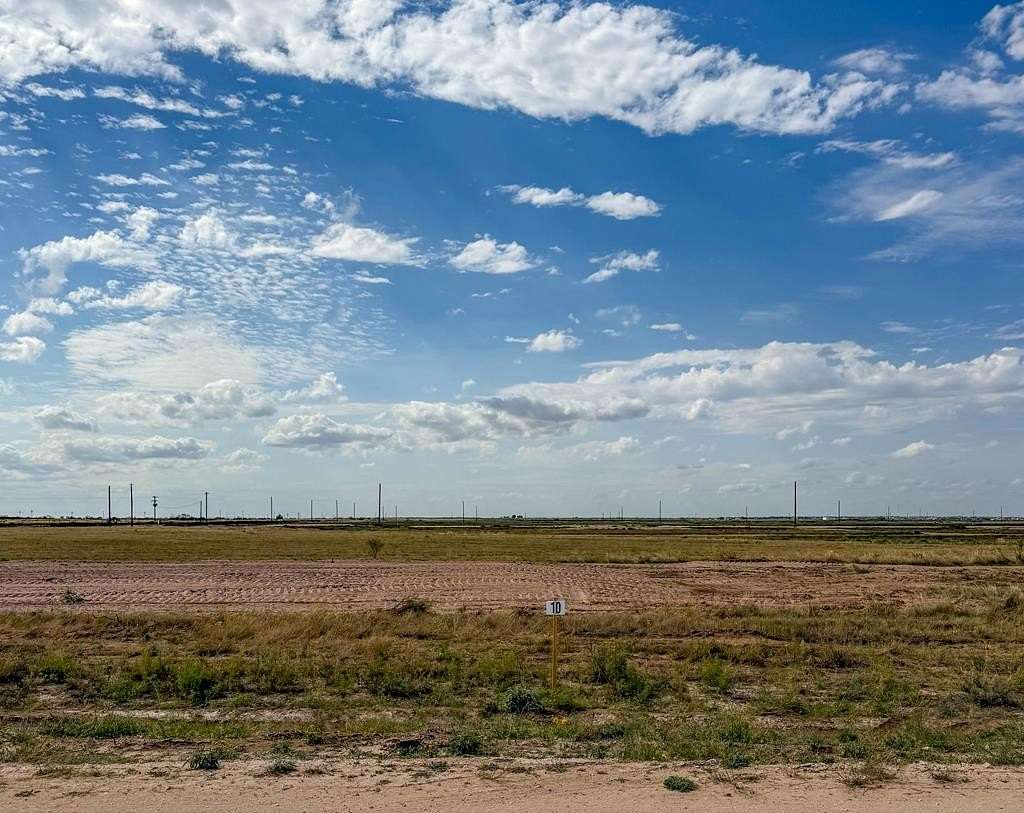 2 Acres of Residential Land for Sale in Seminole, Texas