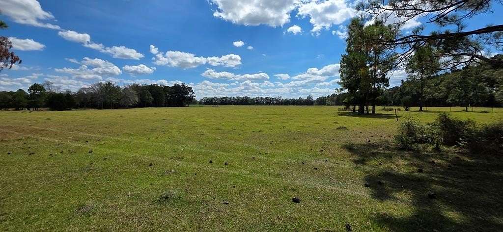 5.8 Acres of Residential Land for Sale in Cottonwood, Alabama