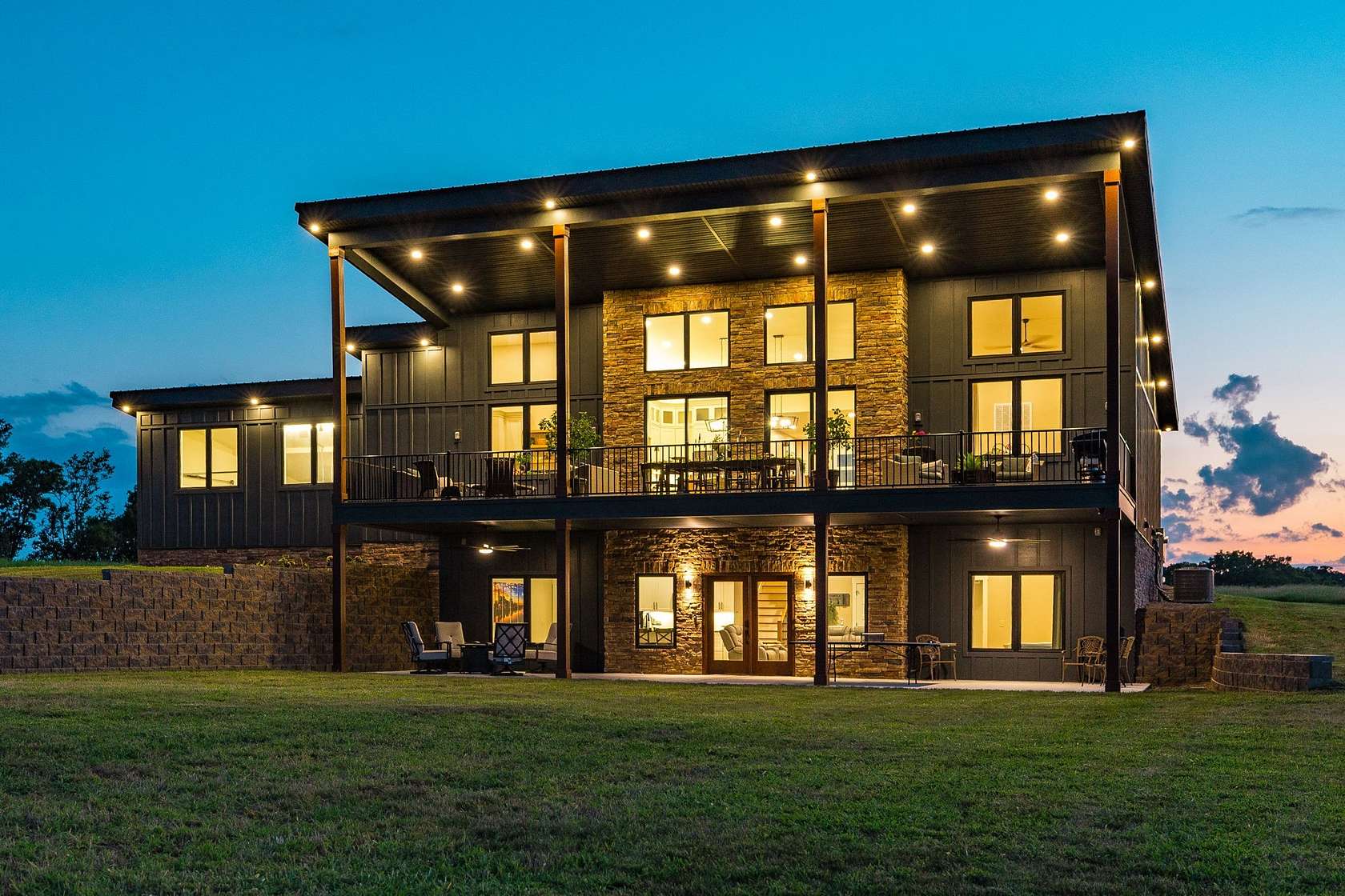 5 Acres of Residential Land with Home for Sale in Gallatin, Tennessee