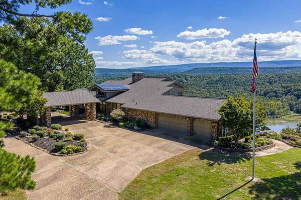 4.3 Acres of Residential Land with Home for Sale in Paris, Arkansas