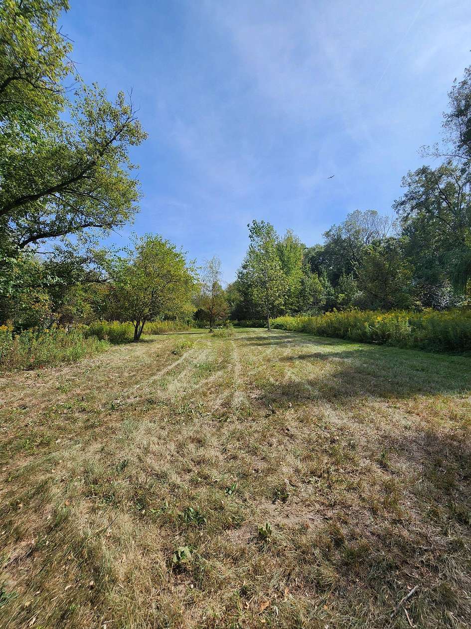 5 Acres of Residential Land for Sale in New Boston, Michigan