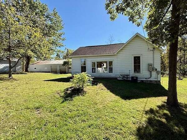 5 Acres of Residential Land with Home for Sale in Bloomingdale, Michigan