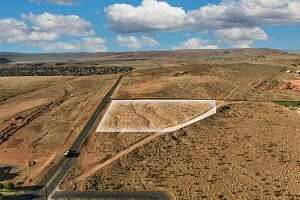 10.1 Acres of Commercial Land for Sale in Hurricane, Utah