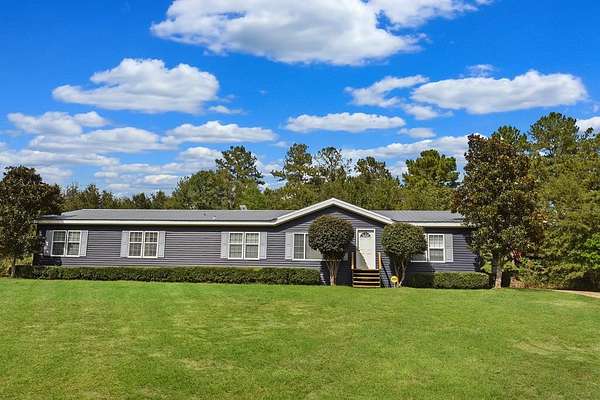 11 Acres of Land with Home for Sale in Slocomb, Alabama