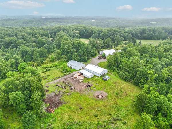9 Acres of Commercial Land for Lease in Monkton, Maryland