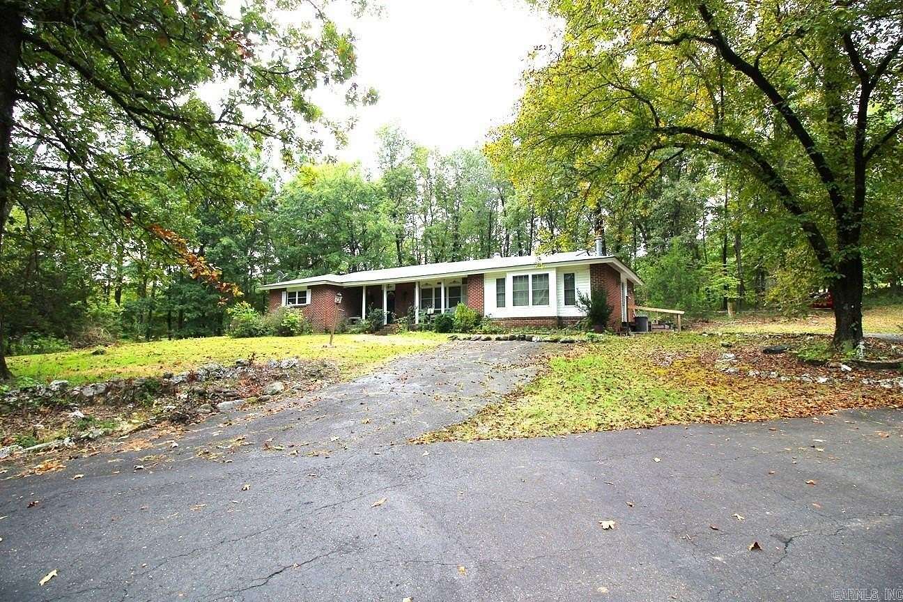 4.89 Acres of Residential Land with Home for Sale in Mount Ida, Arkansas