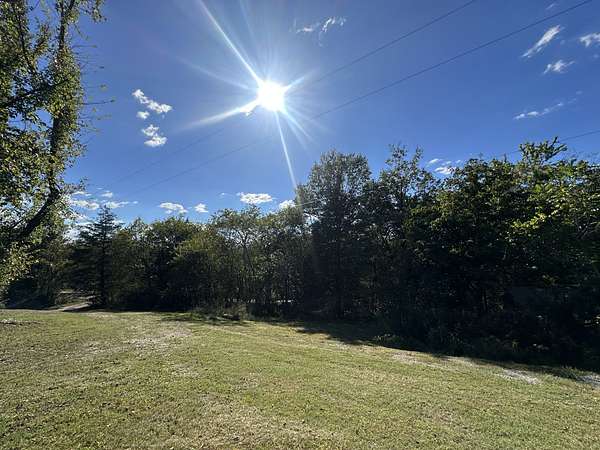 18 Acres of Land for Sale in Petersburg, Tennessee