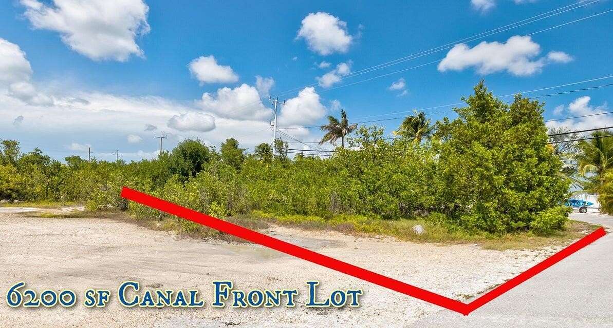 Residential Land for Sale in Ramrod Key, Florida