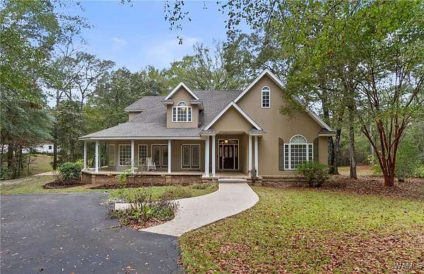 1.5 Acres of Residential Land with Home for Sale in Reform, Alabama