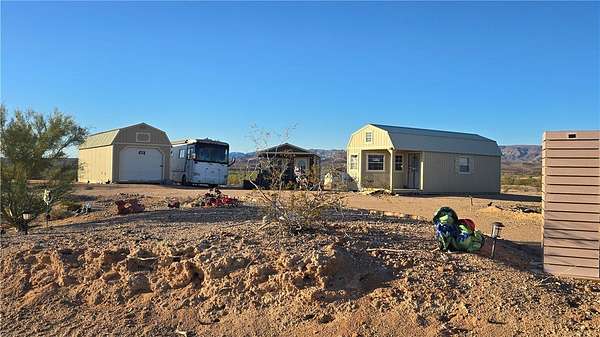 5 Acres of Land for Sale in Yucca, Arizona