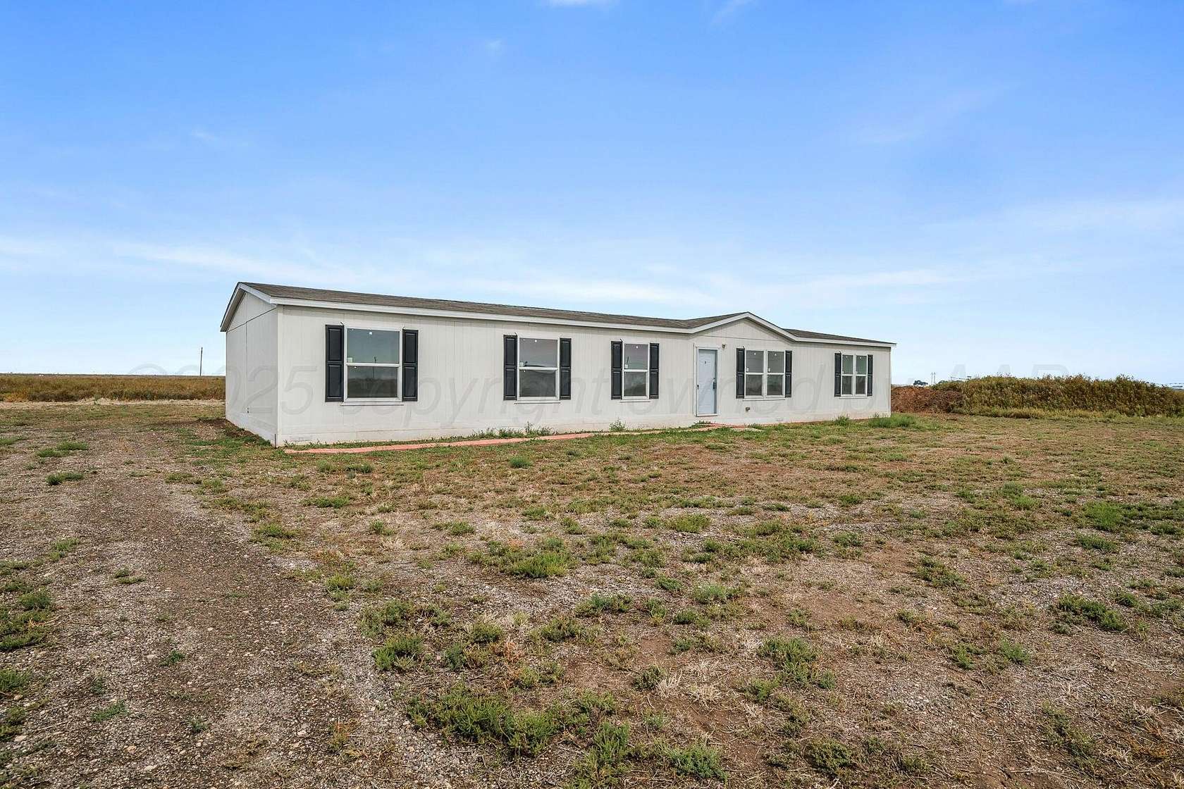 5 Acres of Residential Land with Home for Sale in Amarillo, Texas