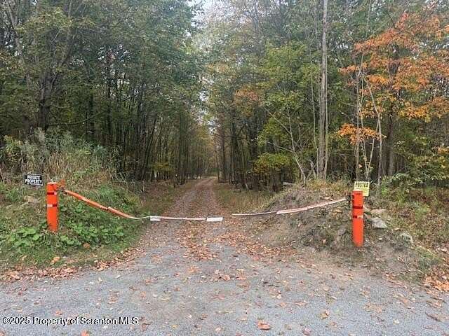 6 Acres of Land for Sale in Carbondale, Pennsylvania