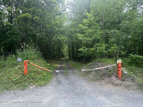 6 Acres of Land for Sale in Carbondale, Pennsylvania