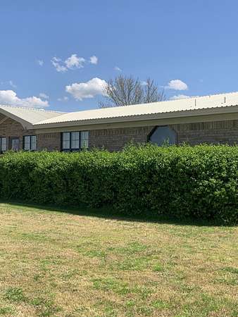 7.75 Acres of Land with Home for Sale in Muleshoe, Texas