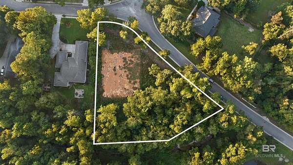 1 Acre of Residential Land for Sale in Fairhope, Alabama