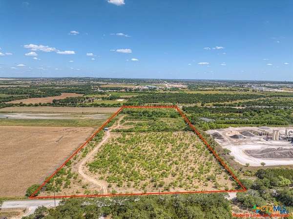 20 Acres of Agricultural Land for Sale in New Braunfels, Texas