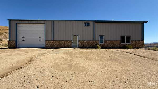 20.4 Acres of Recreational Land with Home for Sale in Lebec, California