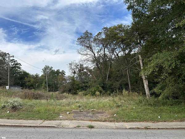 1.5 Acres of Residential Land for Sale in Laurens, South Carolina