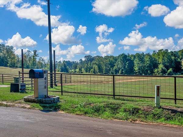 20.8 Acres of Land with Home for Sale in Nacogdoches, Texas