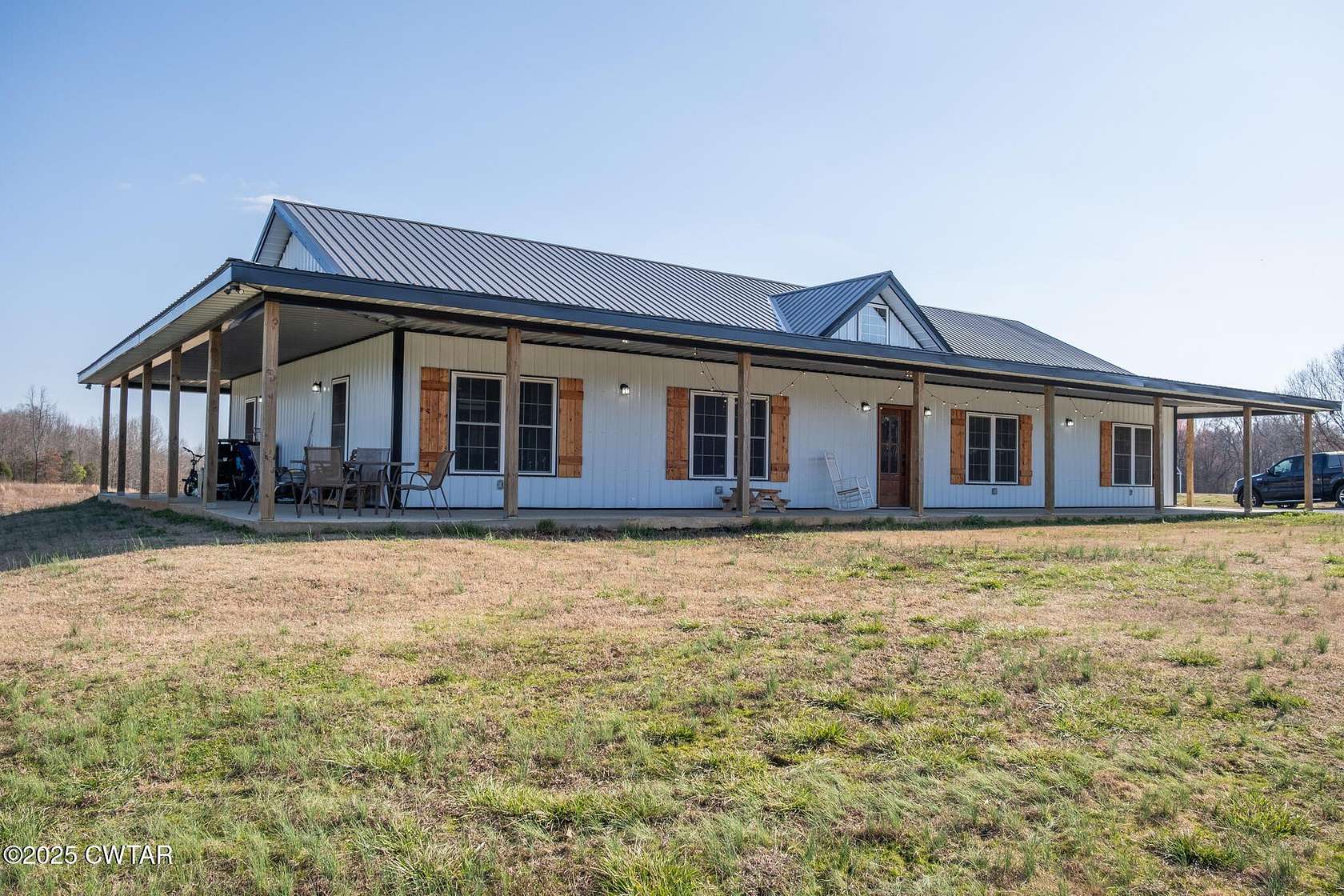 34 Acres of Land with Home for Sale in Sharon, Tennessee