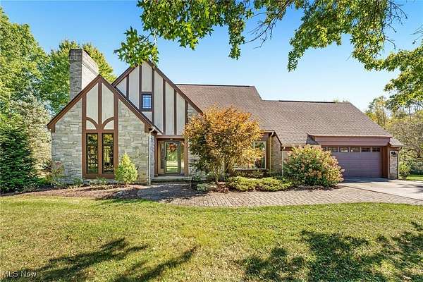 5 Acres of Residential Land with Home for Sale in Ravenna, Ohio