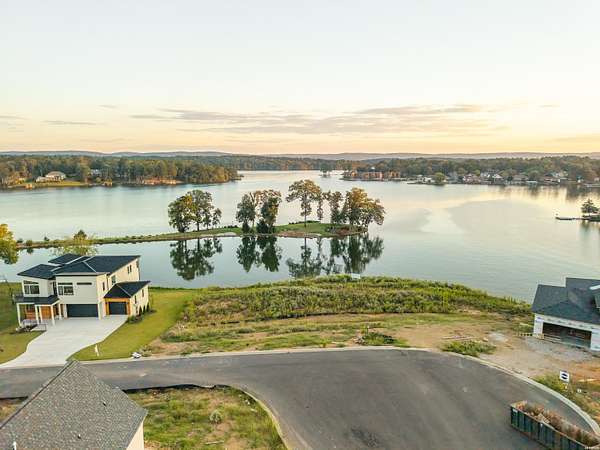 0.33 Acres of Residential Land for Sale in Hot Springs, Arkansas