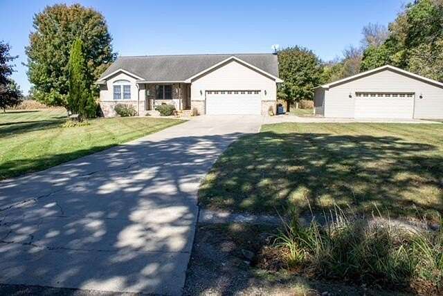 2 Acres of Residential Land with Home for Sale in Parma, Michigan