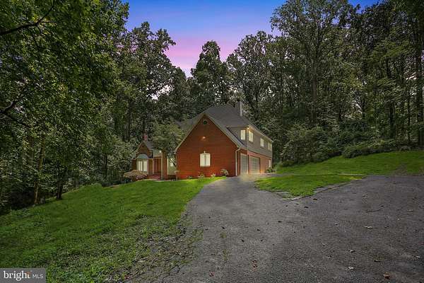 3.1 Acres of Residential Land with Home for Lease in Ellicott City, Maryland